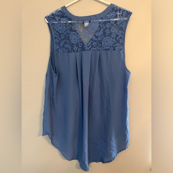 Torrid Harper Blue Georgette Pullover Sleeveless Lace Top Blouse Torrid Size 0 - Picture 2 of 9